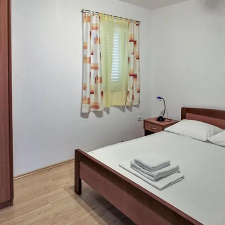 1 Bedroom Stunning In * 만드레